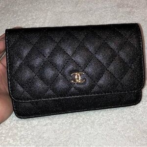 Women’s crossbody shoulder strap bag